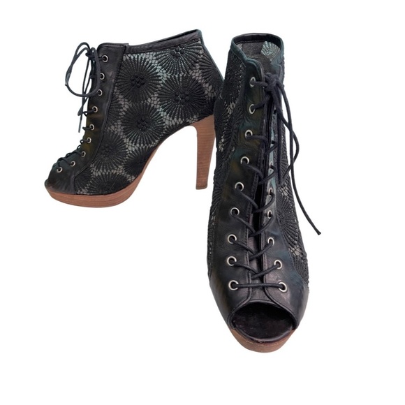 Stuart Weitzman lace peep toe booties - Picture 13 of 14